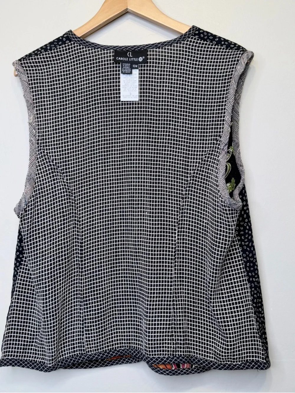 CL | VTG Mid-Plus Size Floral V-Neck Sleeveless Jacket Reversible Vest - Picture 7 of 14